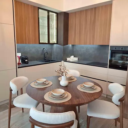 Apartment Waterfront Lux -libera 413