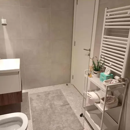 Waterfront Lux -libera 413 Belgrade